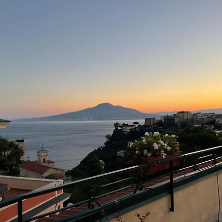 Bed and Breakfast Vesuvio View Вико-Экуенсе Экстерьер фото