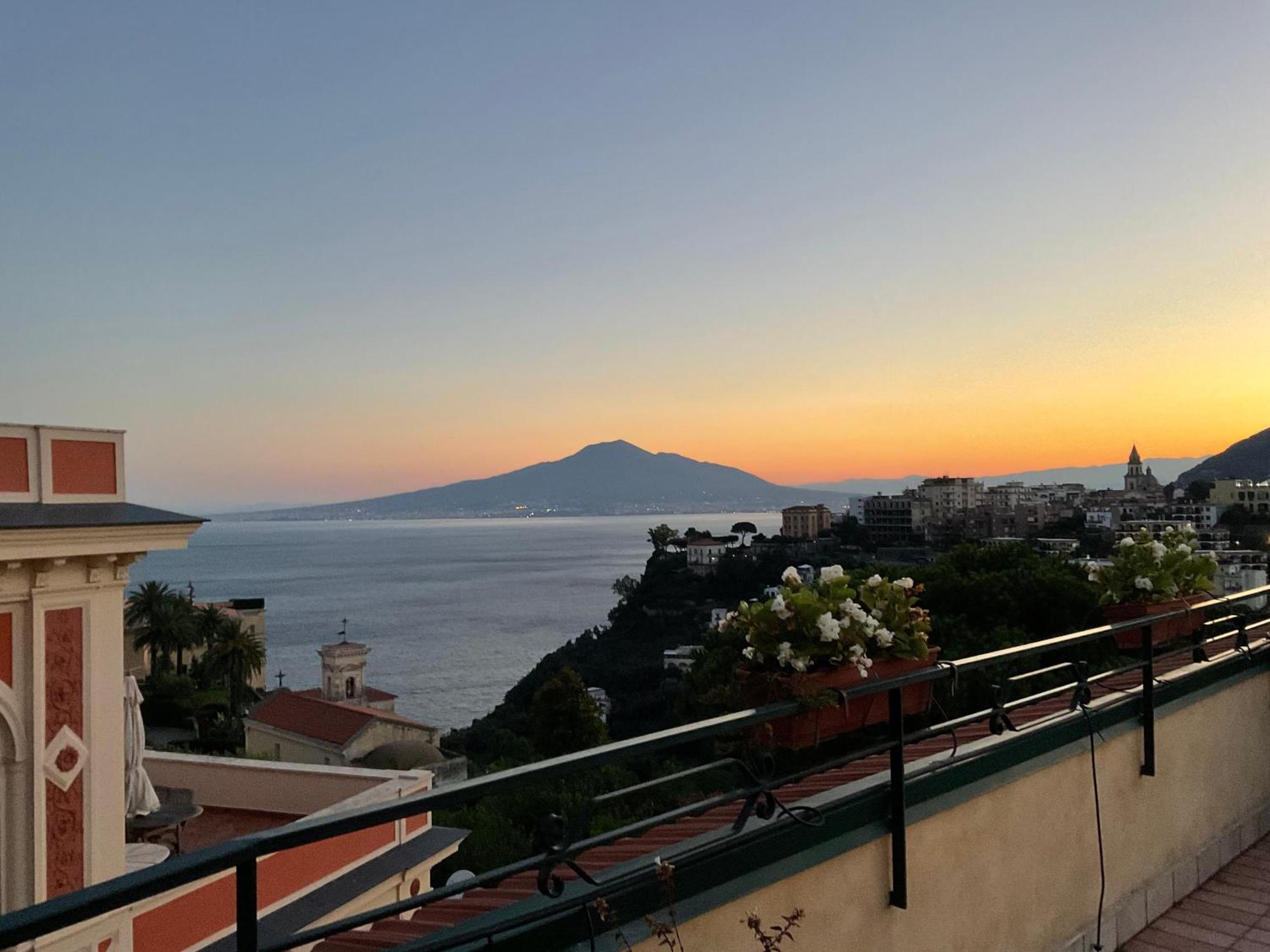 Bed and Breakfast Vesuvio View Вико-Экуенсе Экстерьер фото