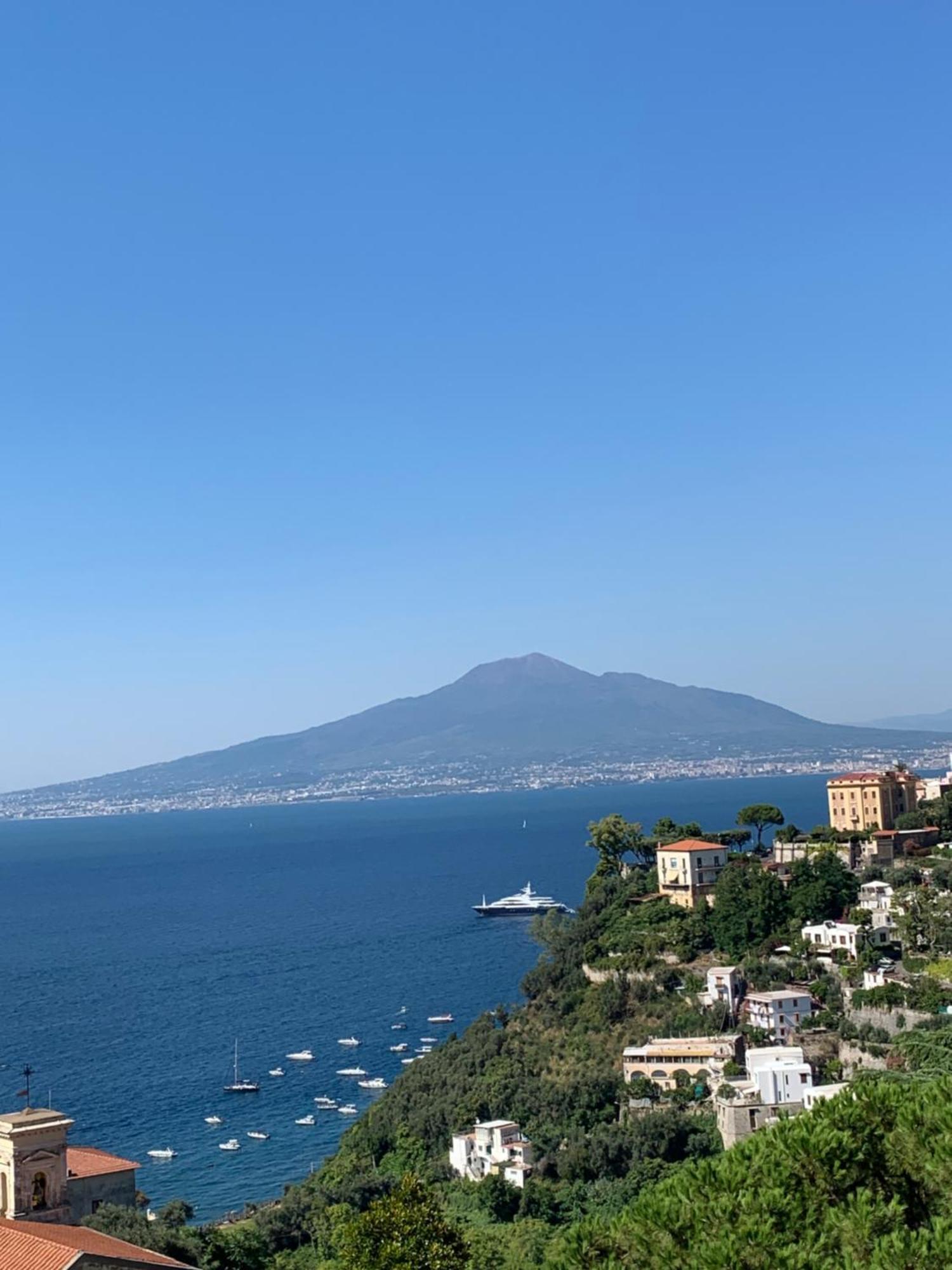 Bed and Breakfast Vesuvio View Вико-Экуенсе Экстерьер фото
