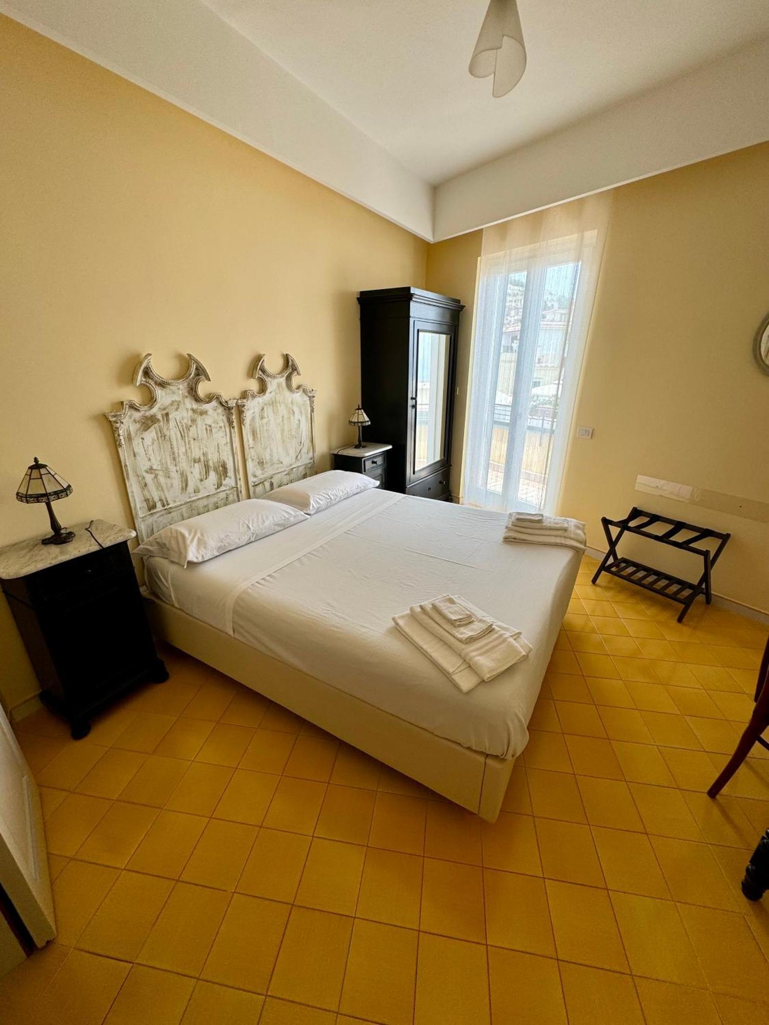 Bed and Breakfast Vesuvio View Вико-Экуенсе Экстерьер фото