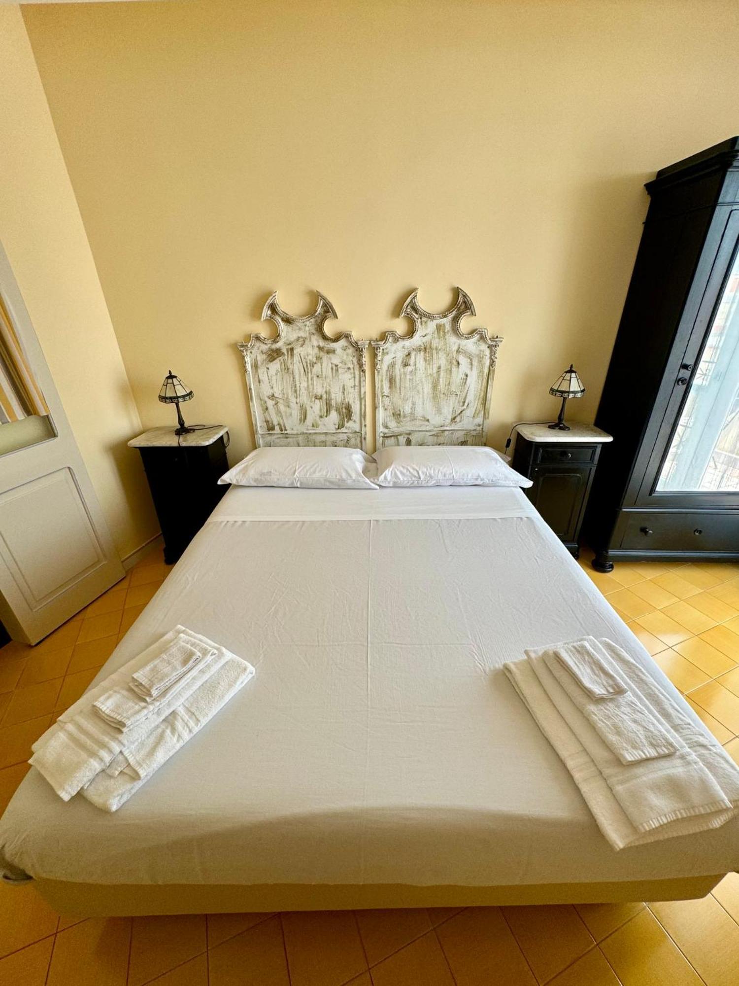 Bed and Breakfast Vesuvio View Вико-Экуенсе Экстерьер фото