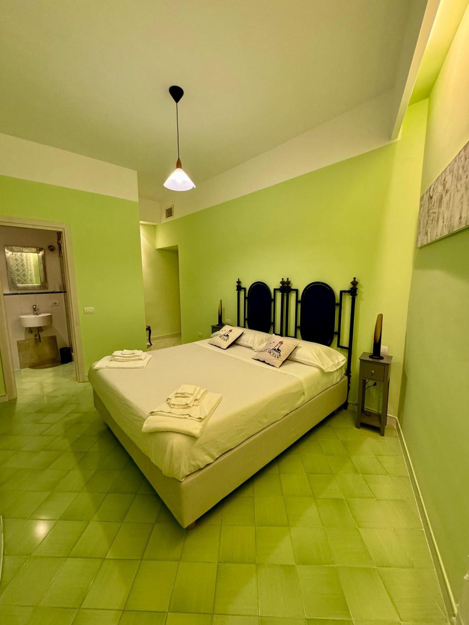 Bed and Breakfast Vesuvio View Вико-Экуенсе Экстерьер фото