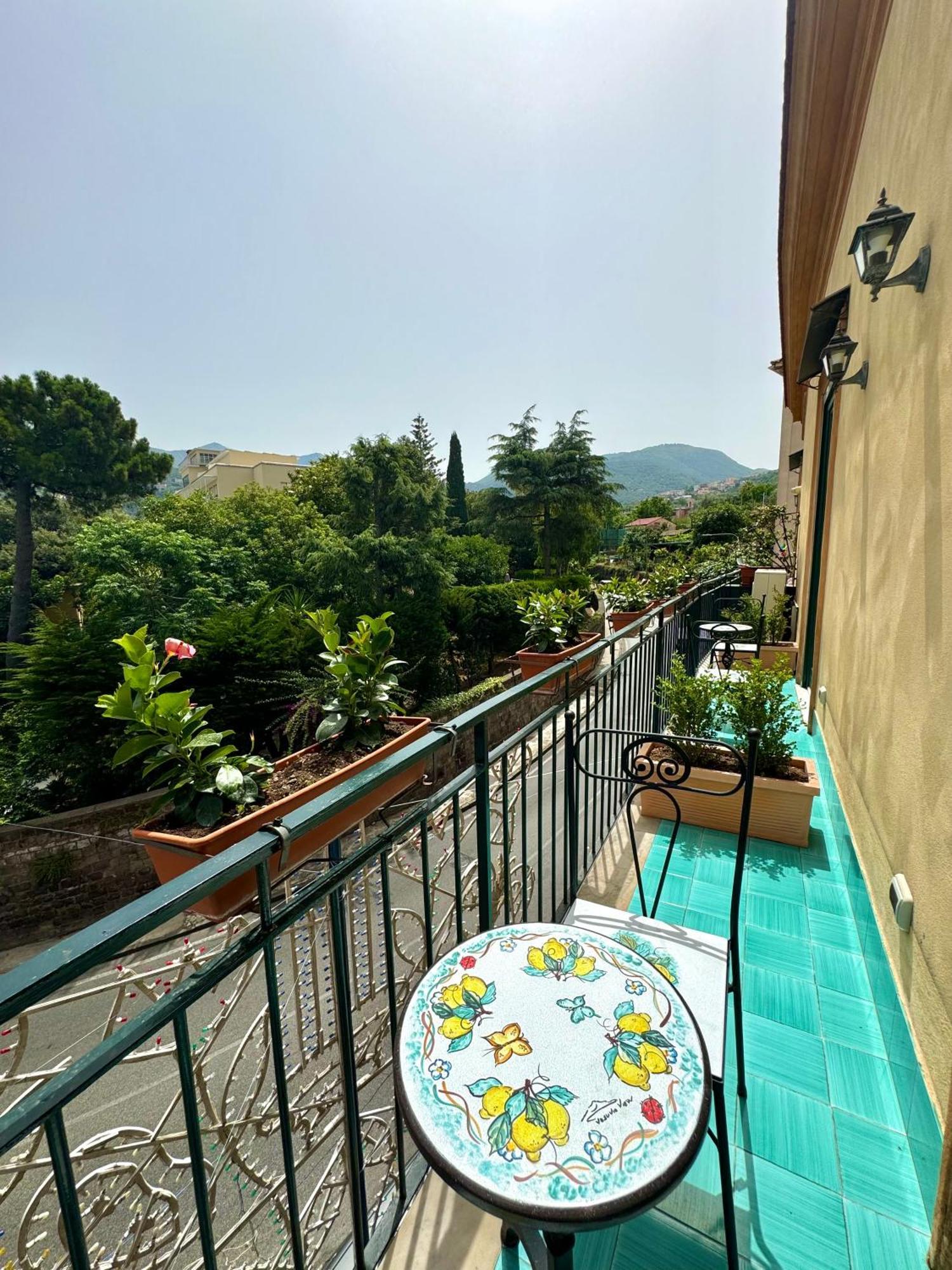 Bed and Breakfast Vesuvio View Вико-Экуенсе Экстерьер фото